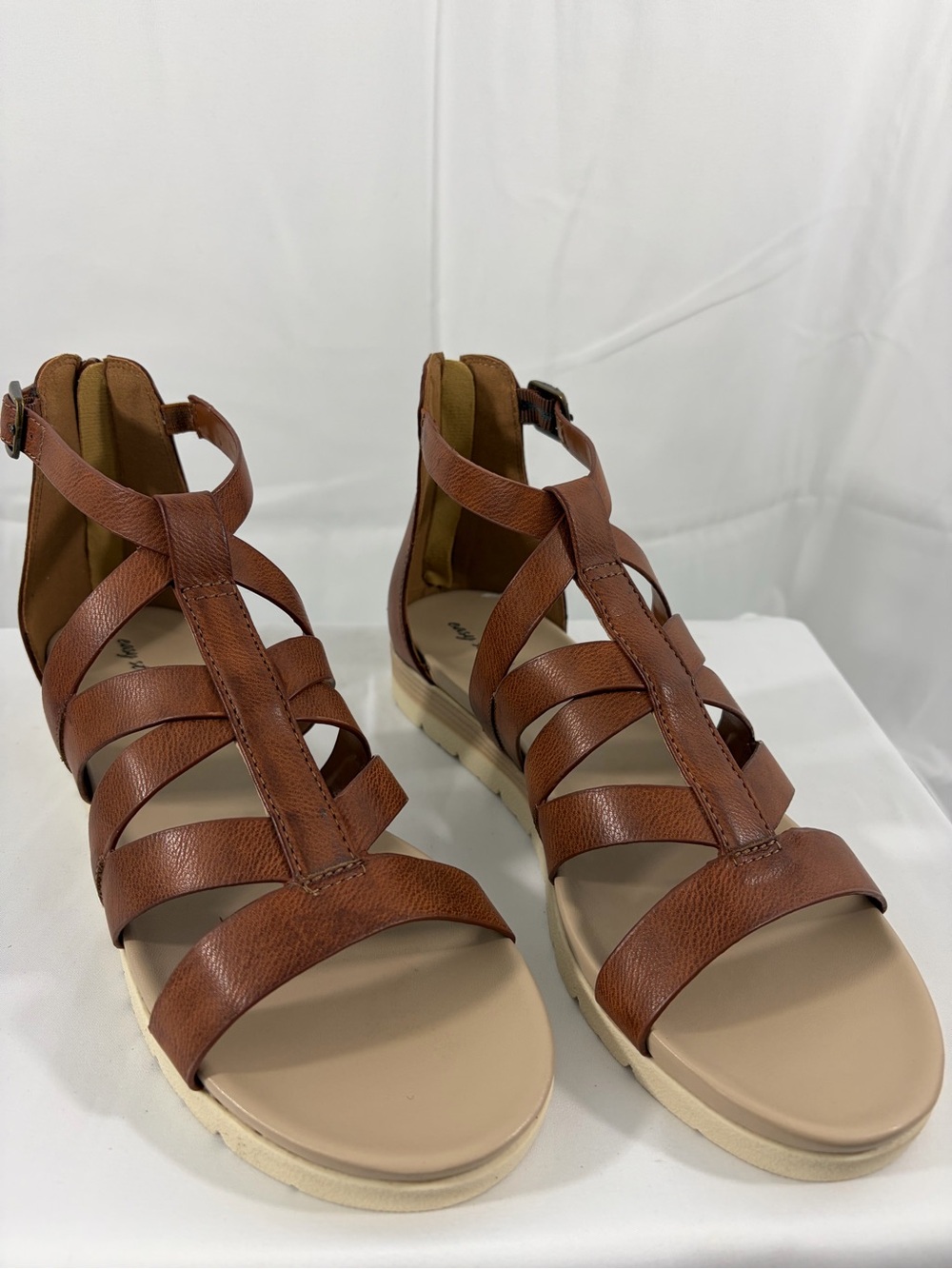 NWT Easy Street Women’s Size 9W Brown Strappy Gladiator Sandals - Casual Comfort